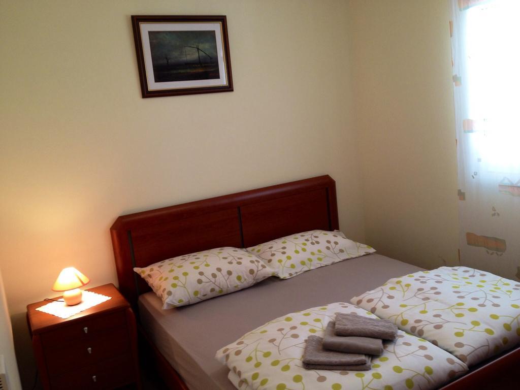 Apartments Rukavina 罗戈兹尼察 客房 照片