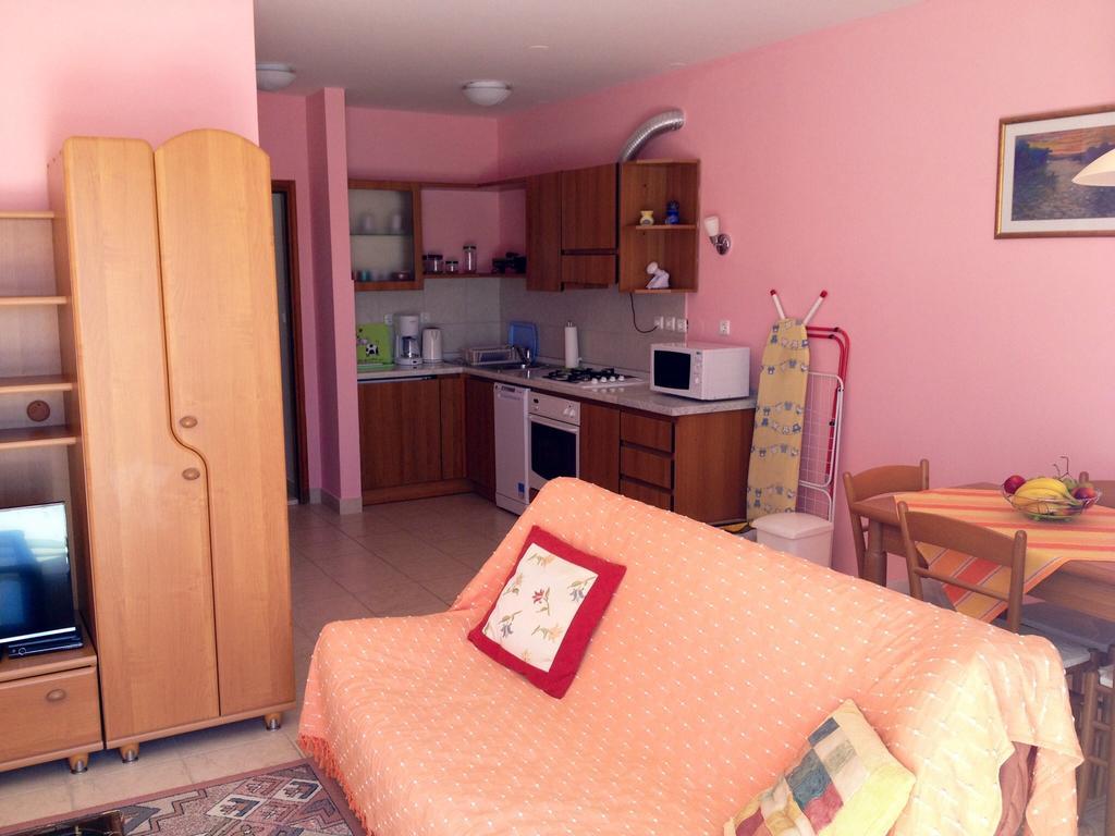 Apartments Rukavina 罗戈兹尼察 客房 照片